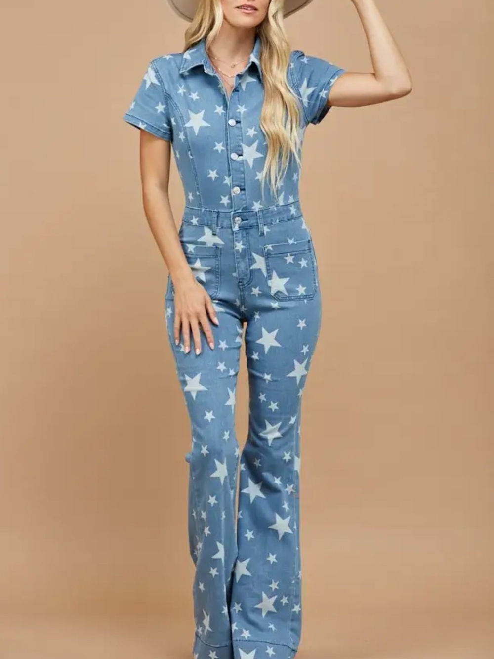 Wisteria Lane New With Tags Sz Med Star Print Short-Sleeve Denim Jumpsuit - Blue